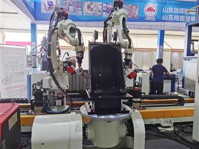 Machine de soudage laser automatique